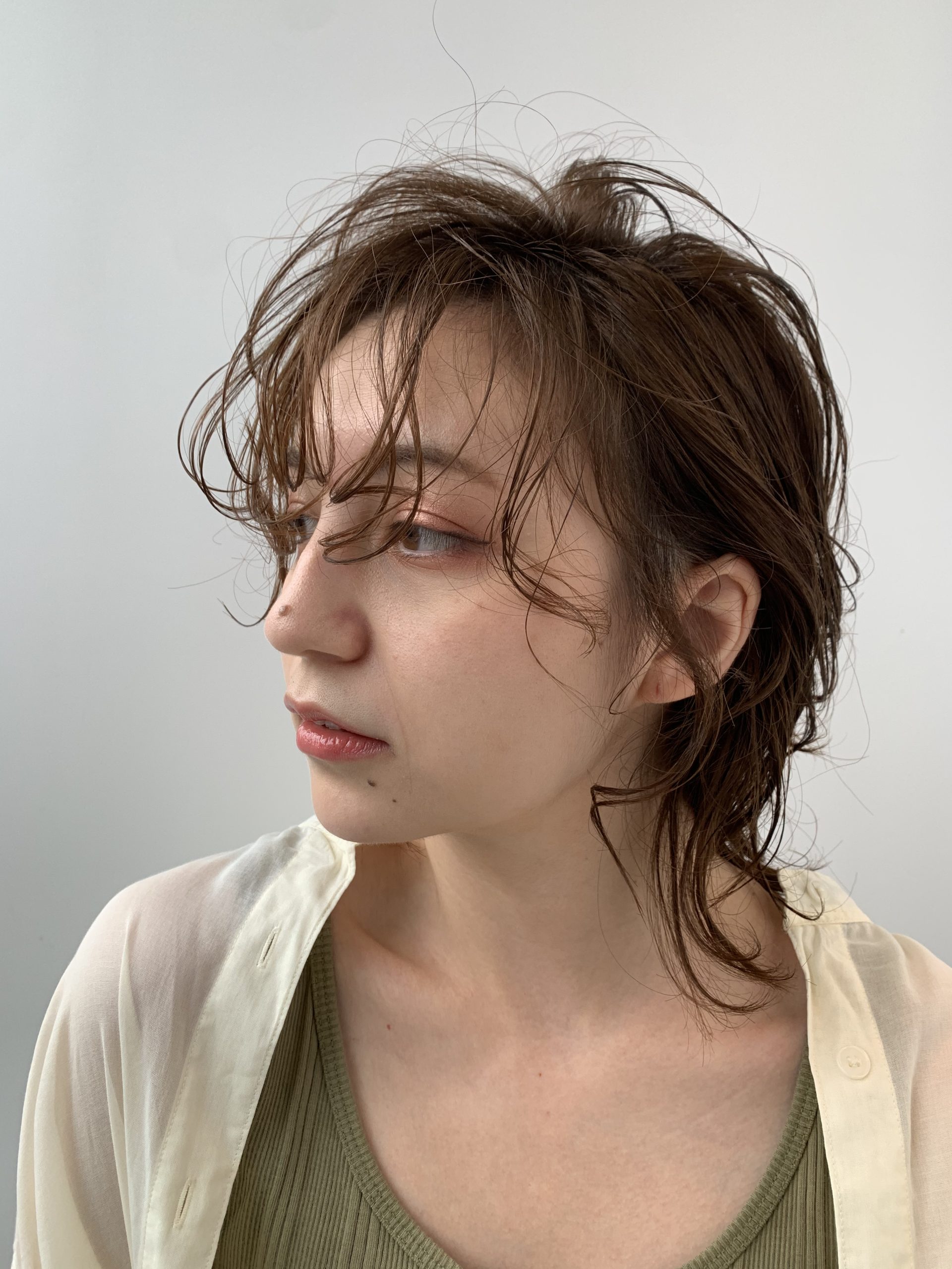 【こなれ韓国風ミディアムレイヤースタイル】